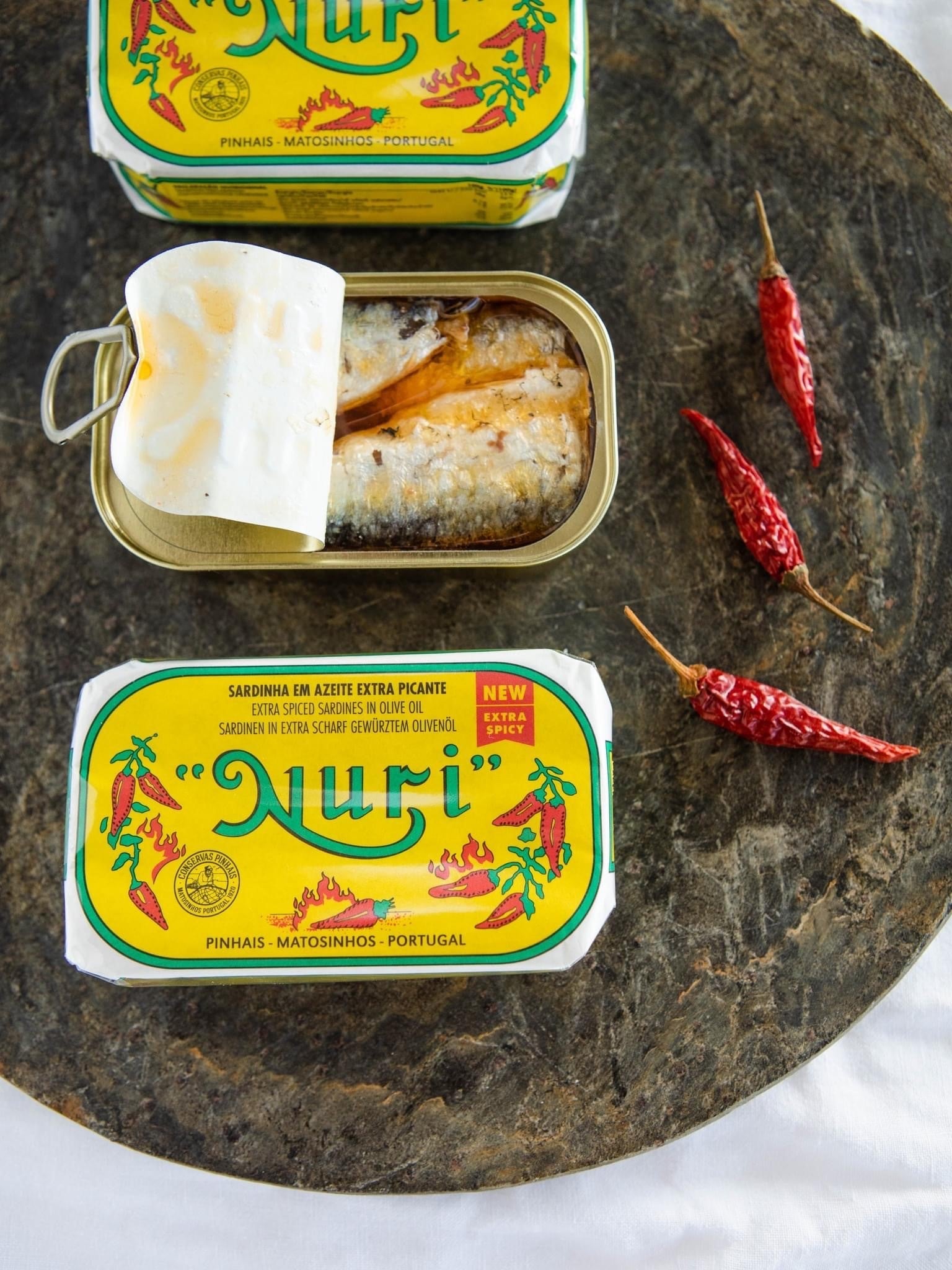 Pikante Sardinen in Olivenöl - NURI – Sardine Stuttgart Shop Pikante Sardinen in Olivenöl - NURI – Sardine Stuttgart Shop